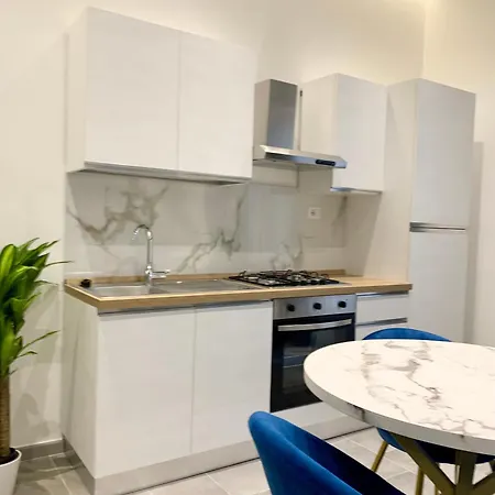 Apartment International House *